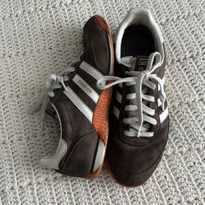 Adidas 2006 VTG ADI Speed Brown Suede and Orange Sole Sneakers Men's Size 10.5